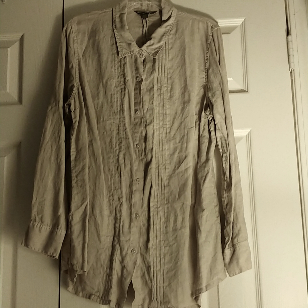 Tommy Bahamas Women's Button Down - Pleated Front - Dress Shirt